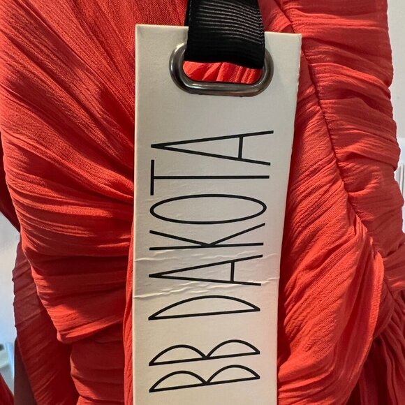 NWT BB Dakota Tangerine Garland Crepe Halter dress, Size 10 - Picture 16 of 16